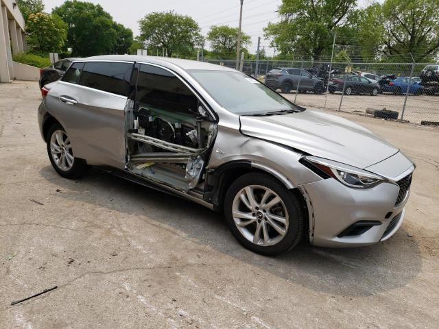 SJKCH5CP4HA032478 - 2017 INFINITI QX30 BASE SILVER photo 4