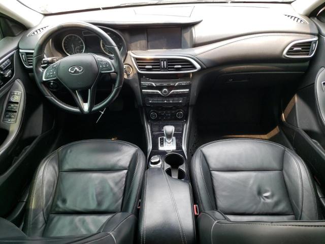 SJKCH5CP4HA032478 - 2017 INFINITI QX30 BASE SILVER photo 8