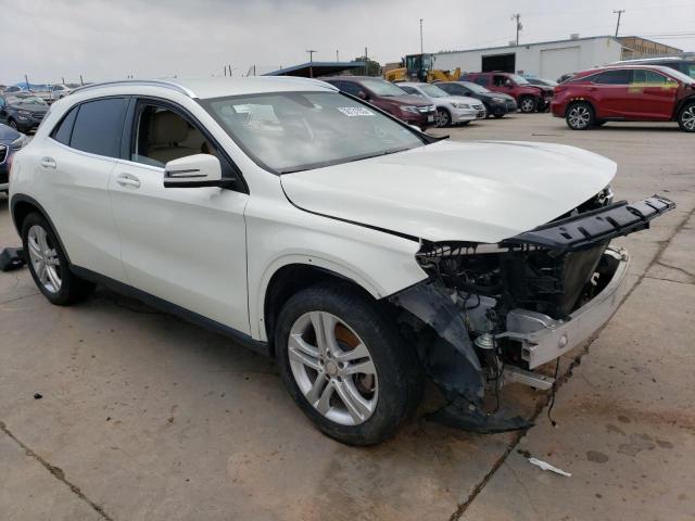 WDCTG4EB4HJ333618 - 2017 MERCEDES-BENZ GLA 250 WHITE photo 4