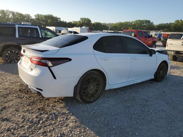 4T1G11BK5PU087022 - 2023 TOYOTA CAMRY SE NIGHT SHADE WHITE photo 3