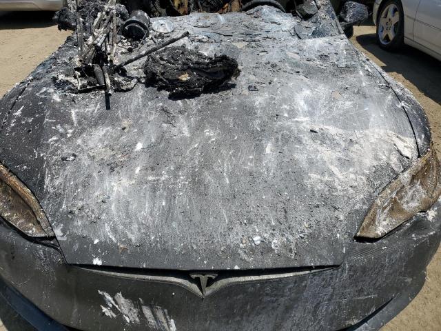 5YJSA1E26HF190843 - 2017 TESLA MODEL S დამწვარი ფოტო 11