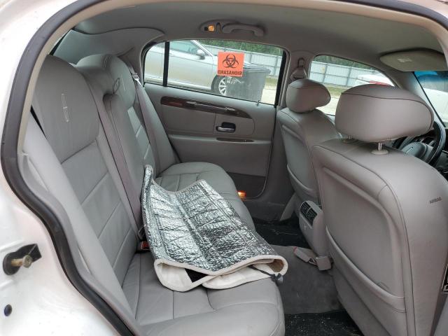 1LNHM81W62Y650606 - 2002 LINCOLN TOWN CAR EXECUTIVE Weiß Foto 10