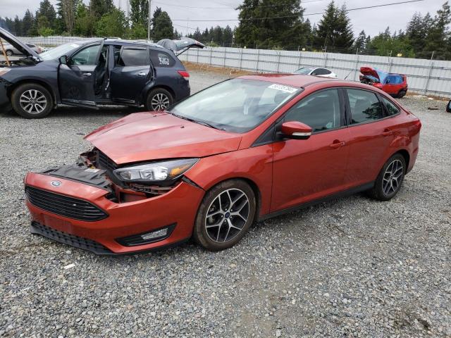 1FADP3FE1JL271446 - 2018 FORD FOCUS SE ORANGE photo 1