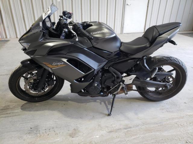 ML5EXER16PDA84562 - 2023 KAWASAKI EX650 R Серый фото 3