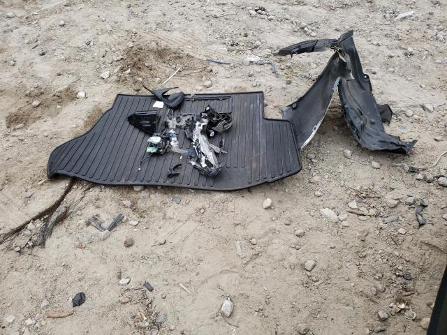 JTDKARFP7J3089970 - 2018 TOYOTA PRIUS PRIM SILVER photo 12