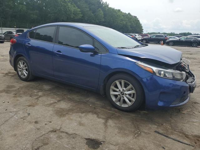 3KPFL4A70HE135812 - 2017 KIA FORTE LX BLUE photo 4