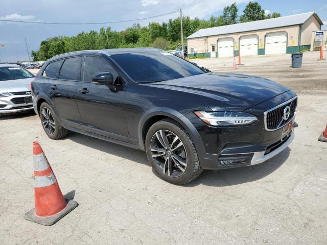 YV4102NKXJ1019805 - 2018 VOLVO V90 CROSS T5 MOMENTUM BLACK photo 4