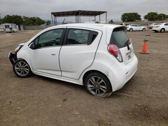 KL8CK6S02GC582658 - 2016 CHEVROLET SPARK EV 1LT WHITE photo 2