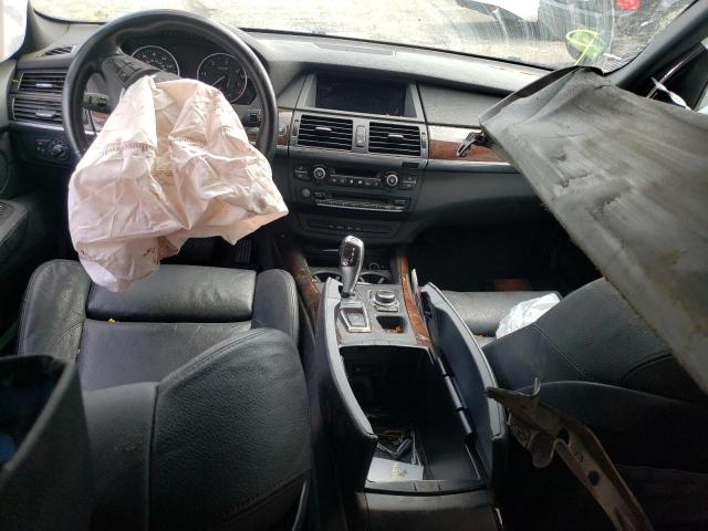 5UXZW0C5XBL369560 - 2011 BMW X5 XDRIVE35D SILVER photo 8