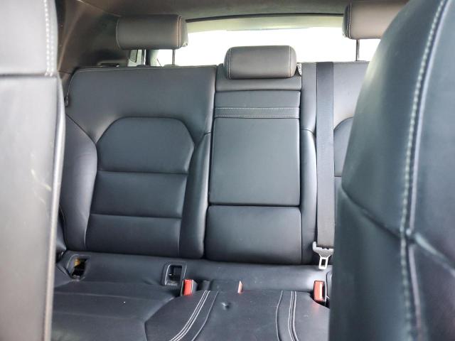 SJKCH5CP6HA022776 - 2017 INFINITI QX30 BASE SILVER photo 10