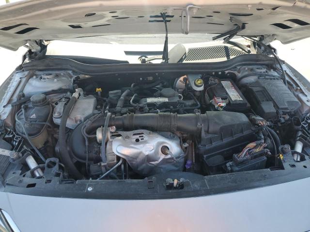 SJKCH5CP6HA022776 - 2017 INFINITI QX30 BASE SILVER photo 12