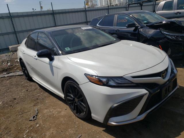 4T1K61AK5MU441632 - 2021 TOYOTA CAMRY XSE WHITE photo 4