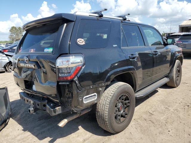 JTEBU5JRXG5390556 - 2016 TOYOTA 4RUNNER SR5/SR5 PREMIUM შავი ფოტო 3