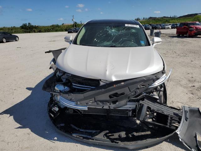 2LMPJ8LR9HBL40505 - 2017 LINCOLN MKX RESERVE WHITE photo 5