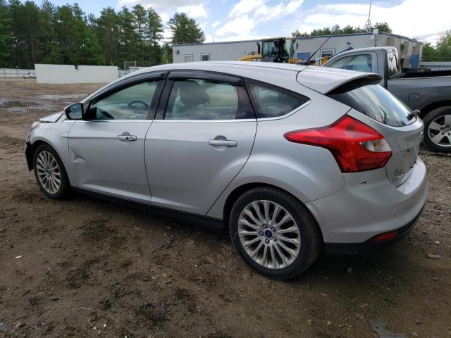 1FAHP3N23CL471790 - 2012 FORD FOCUS TITANIUM SILVER photo 2