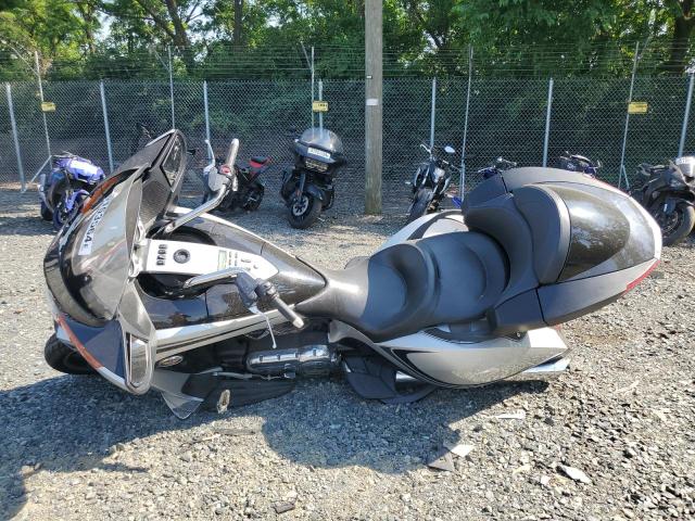 5VPSW36N5B3005547 - 2011 VICTORY MOTORCYCLES VISION TOUR Gümüş foto 3