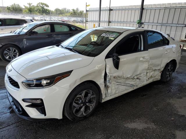 3KPF24AD0ME353199 - 2021 KIA FORTE FE WHITE photo 1