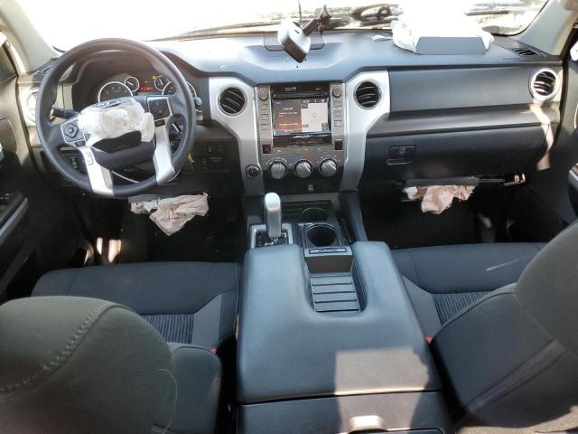 5TFUY5F15HX626797 - 2017 TOYOTA TUNDRA DOUBLE CAB SR/SR5 WHITE photo 8