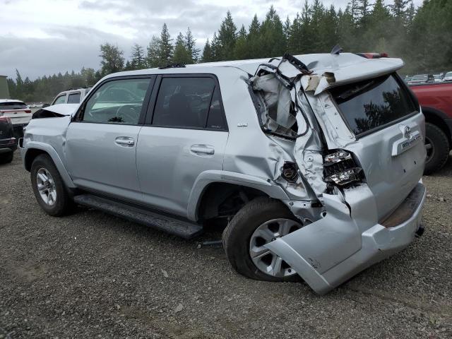JTEMU5JR7N6031987 - 2022 TOYOTA 4RUNNER SR5/SR5 PREMIUM 银色 照片 2