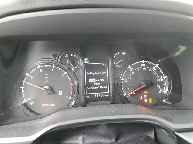 JTEMU5JR7N6031987 - 2022 TOYOTA 4RUNNER SR5/SR5 PREMIUM 银色 照片 9