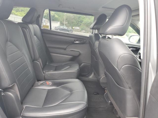 5TDGZRBHXLS504665 - 2020 TOYOTA HIGHLANDER XLE SILVER photo 11