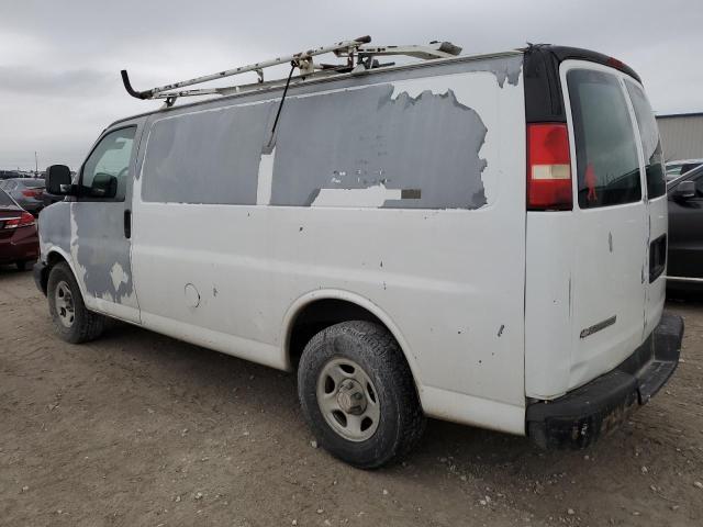 1GCFG15XX71168346 - 2007 CHEVROLET EXPRESS G1 WHITE photo 2