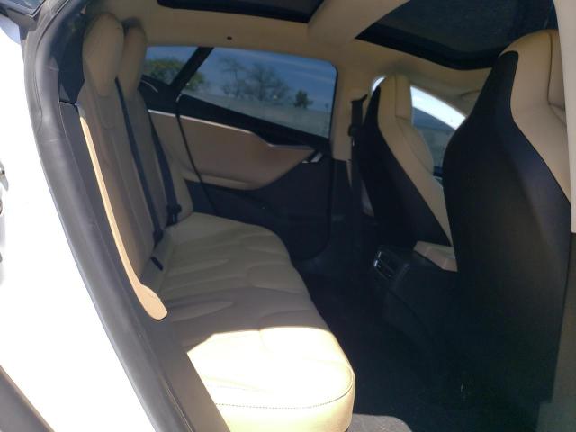 5YJSA1E24HF192400 - 2017 TESLA MODEL S WHITE photo 10