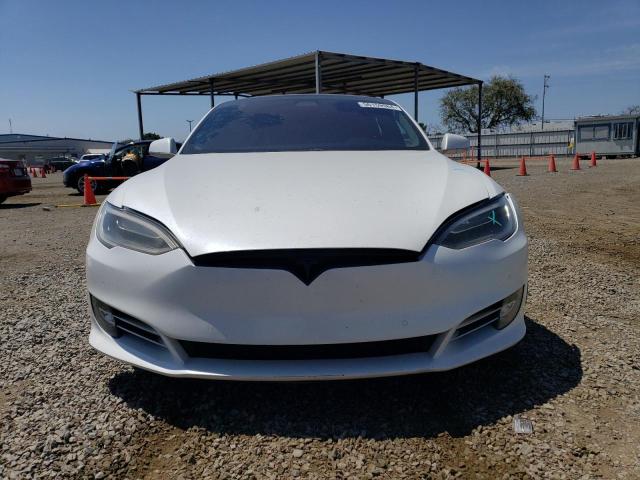 5YJSA1E24HF192400 - 2017 TESLA MODEL S WHITE photo 5