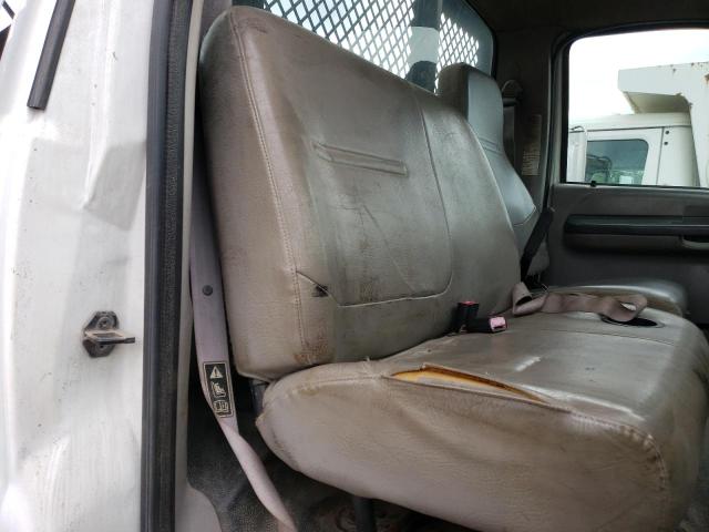 3FDWF6535YMA03222 - 2000 FORD F650 SUPER DUTY WHITE photo 6