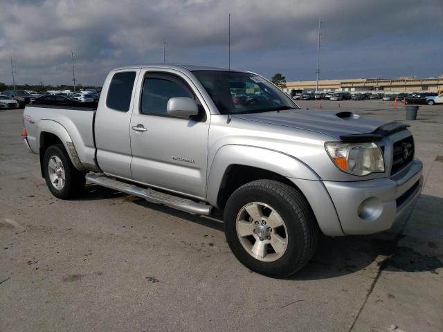 5TETU62N37Z377462 - 2007 TOYOTA TACOMA PRERUNNER ACCESS CAB SILVER photo 4