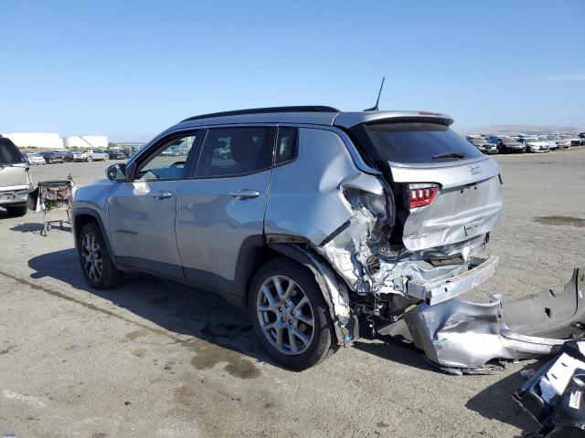 3C4NJDFB5NT184767 - 2022 JEEP COMPASS LATITUDE LUX SILVER photo 2