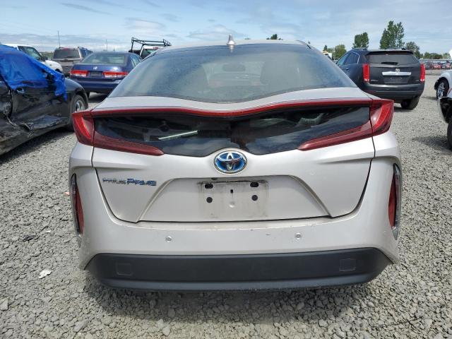 JTDKARFP0H3060255 - 2017 TOYOTA PRIUS PRIM 银色 照片 6