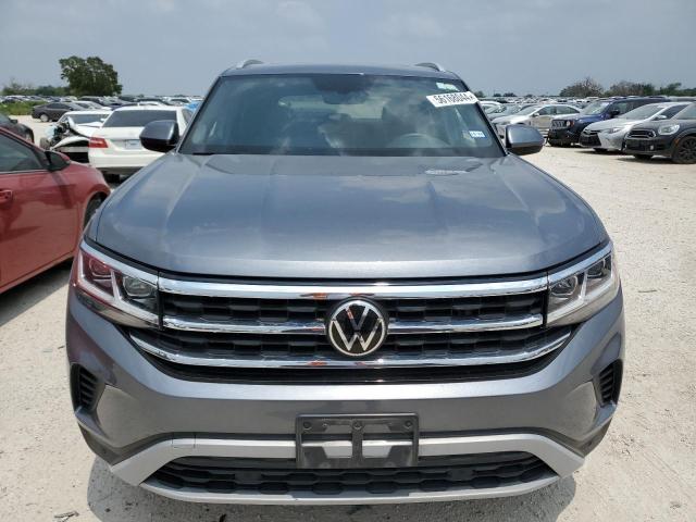 1V2JE2CA4NC201023 - 2022 VOLKSWAGEN ATLAS CROS SE Серый фото 5