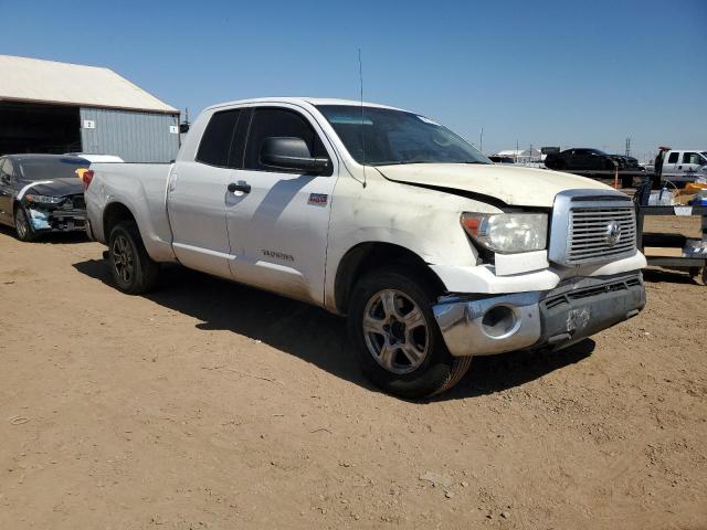 5TFRV54138X069292 - 2008 TOYOTA TUNDRA DOUBLE CAB WHITE photo 4