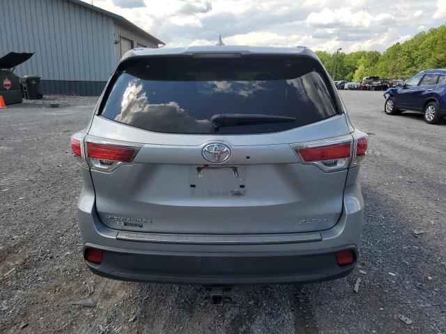 5TDJKRFH7GS243683 - 2016 TOYOTA HIGHLANDER XLE SILVER photo 6