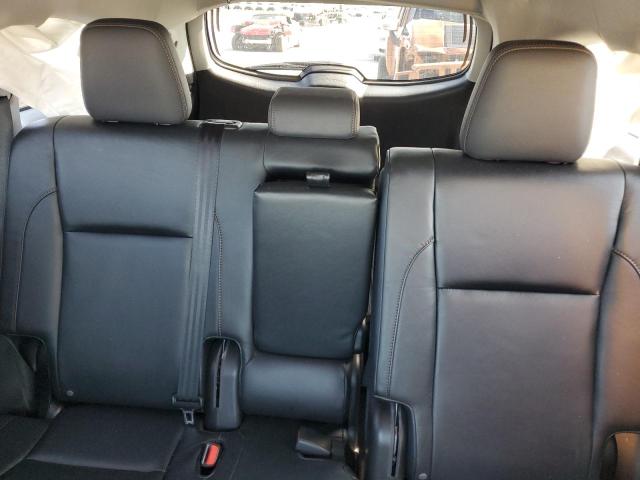 5TDKKRFH0GS124782 - 2016 TOYOTA HIGHLANDER XLE WHITE photo 10