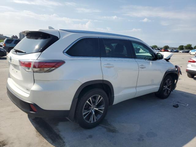 5TDKKRFH0GS124782 - 2016 TOYOTA HIGHLANDER XLE WHITE photo 3