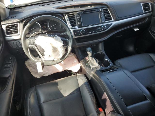 5TDKKRFH0GS124782 - 2016 TOYOTA HIGHLANDER XLE WHITE photo 8