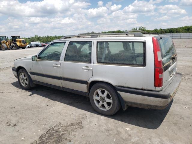 YV1LZ56D6X2549012 - 1999 VOLVO V70 XC SILVER photo 2