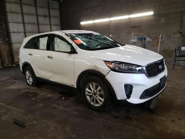 5XYPGDA39KG574118 - 2019 KIA SORENTO L WHITE photo 4