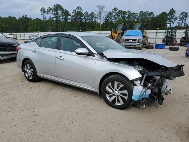 1N4BL4BV7LC146324 - 2020 NISSAN ALTIMA S SILVER photo 4