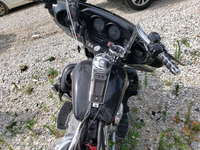 1HD1FCW12YY612023 - 2000 HARLEY-DAVIDSON FLHTCUI 黑色 照片 5