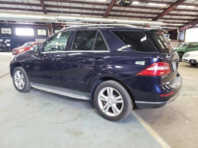 4JGDA5HBXCA015505 - 2012 MERCEDES-BENZ ML 350 4MATIC BLUE photo 2