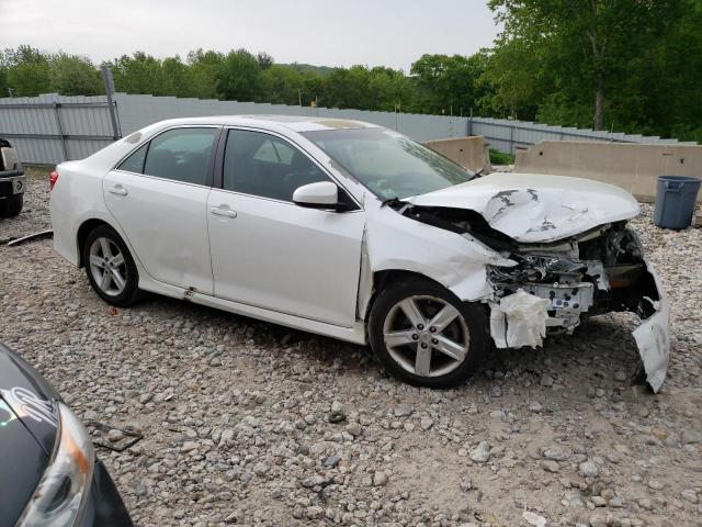 4T1BF1FK1EU455943 - 2014 TOYOTA CAMRY L WHITE photo 4