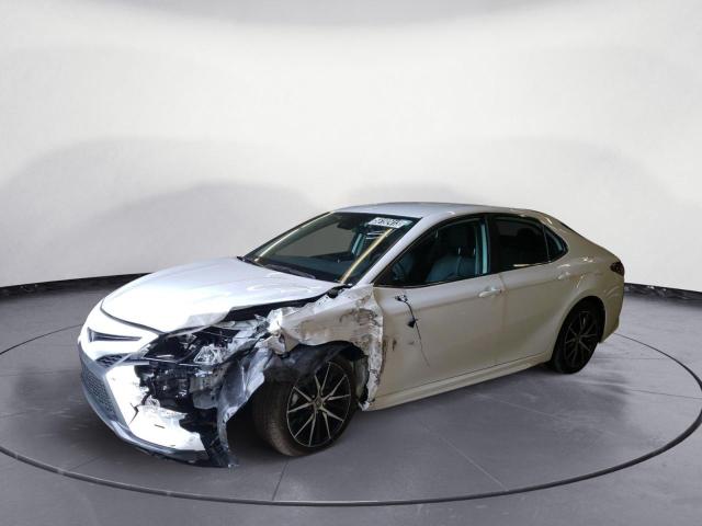 4T1G11AK2PU769857 - 2023 TOYOTA CAMRY SE NIGHT SHADE WHITE photo 1