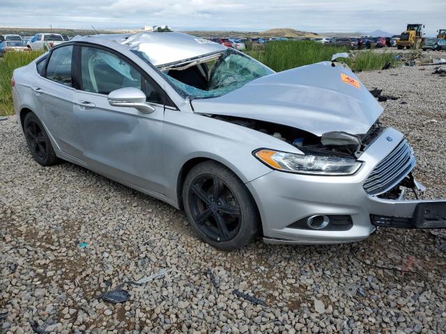 3FA6P0HD1GR214766 - 2016 FORD FUSION SE SILVER photo 4