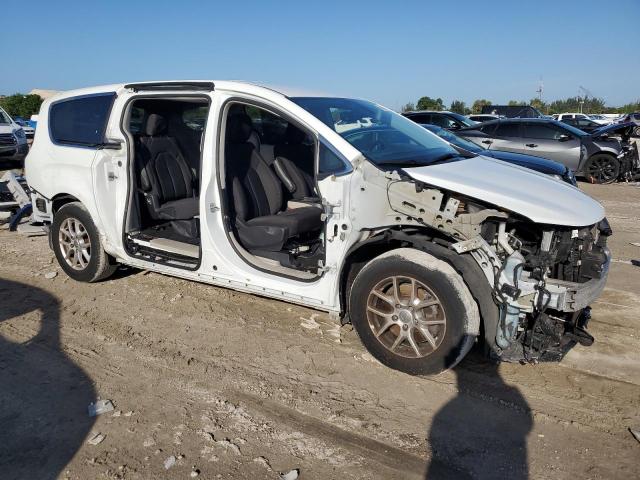 2C4RC1FG4LR104204 - 2020 CHRYSLER PACIFICA TOURING WHITE photo 4