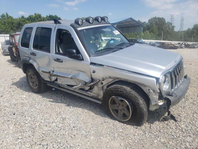 1J4GK38K55W576729 - 2005 JEEP LIBERTY RENEGADE SILVER photo 4