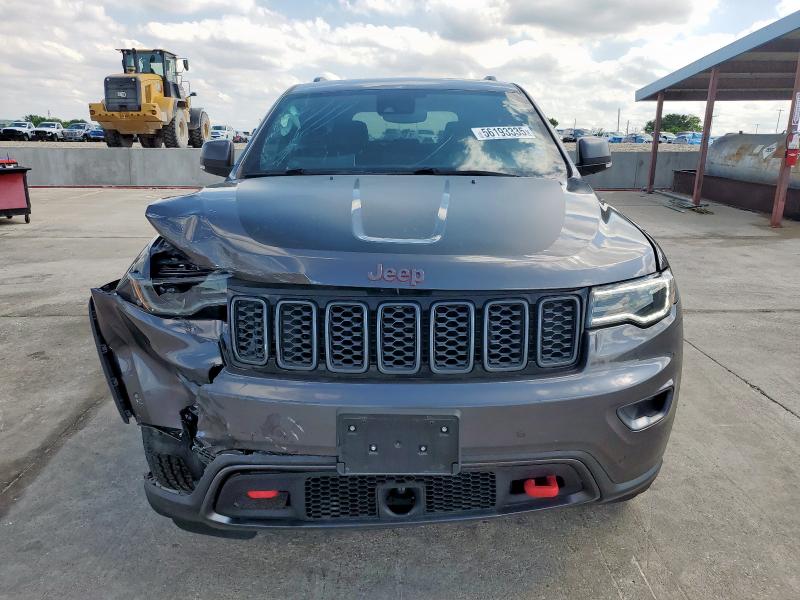 1C4RJFLG7JC467934 - 2018 JEEP GRAND CHER TRAILHAWK ნაცრისფერი ფოტო 5