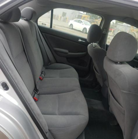 1HGCM56167A188365 - 2007 HONDA ACCORD VALUE SILVER photo 10